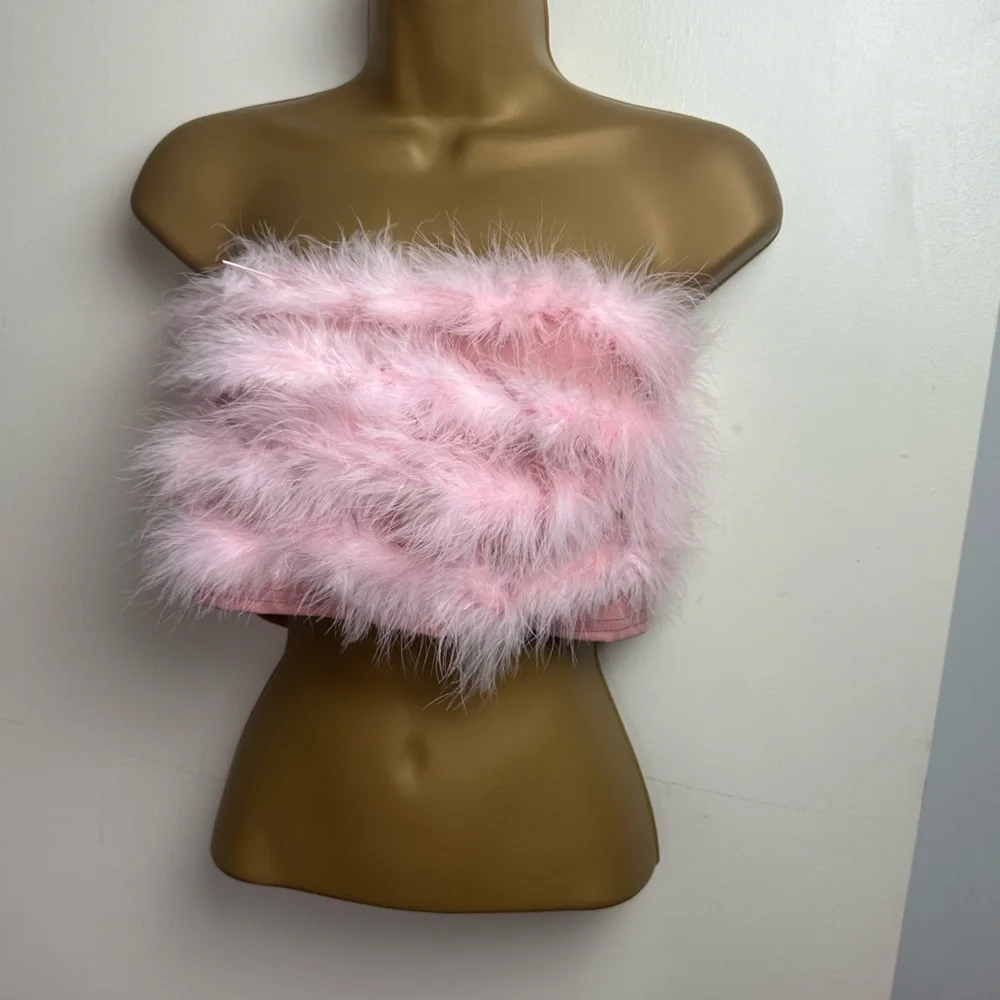 I Saw It First Blush Pink Feather Front Kawaii Bandeau Tube Cropped Top NWOT 10‎ - Picture 3 of 14
